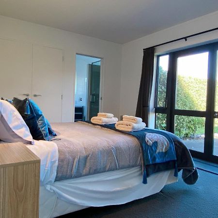 Unique Equestrian Lifestyle Bed & Breakfast Tamahere Exterior photo